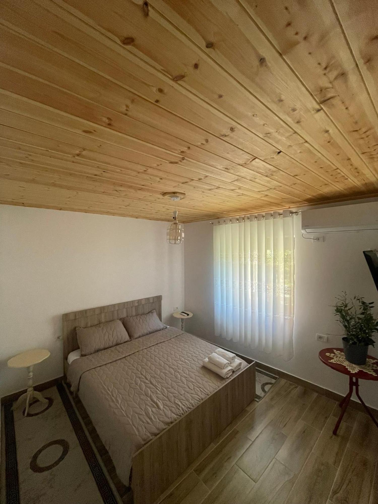 Guesthouse Kroi City Center Berat Exterior foto