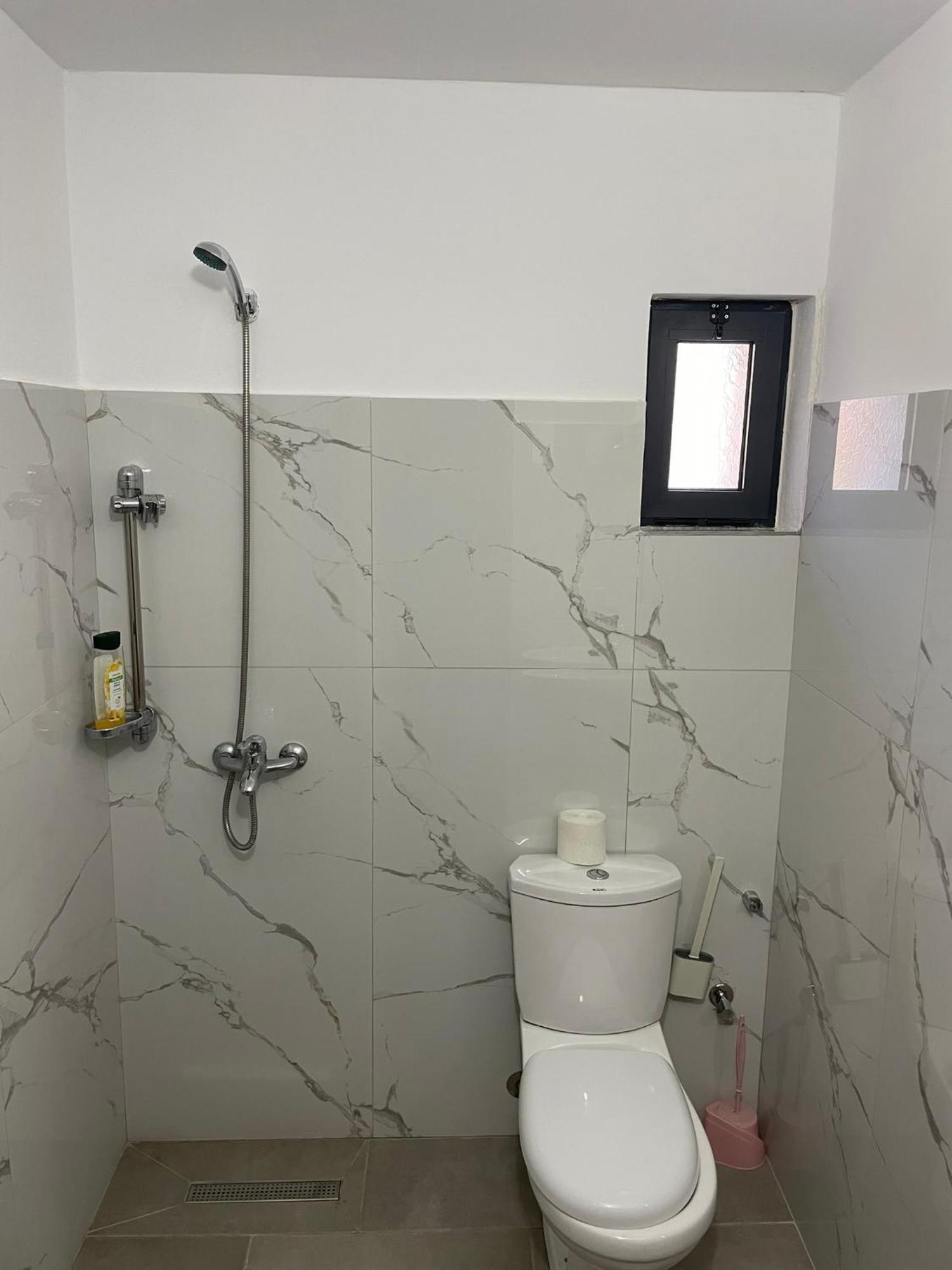 Guesthouse Kroi City Center Berat Exterior foto