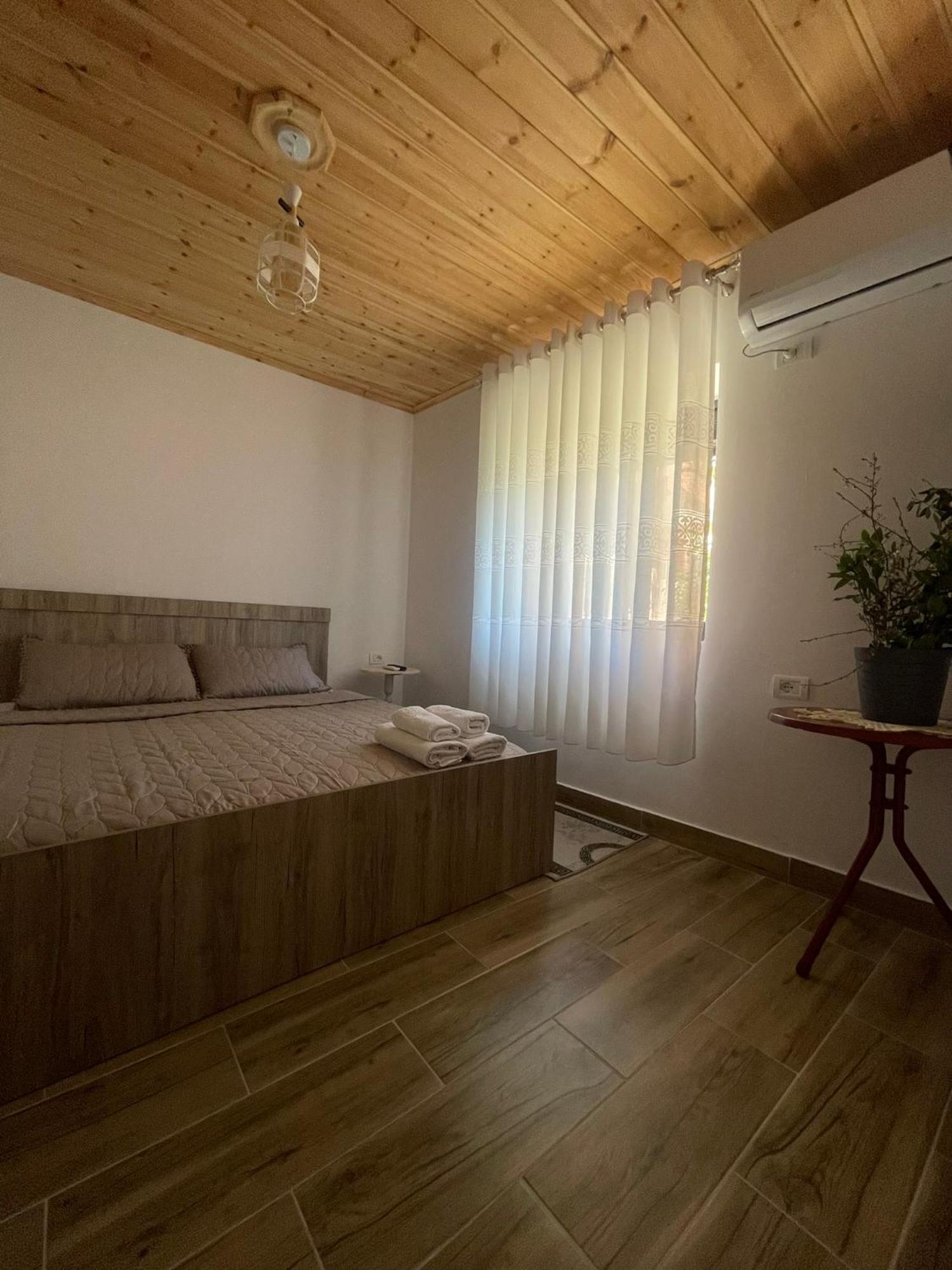 Guesthouse Kroi City Center Berat Exterior foto